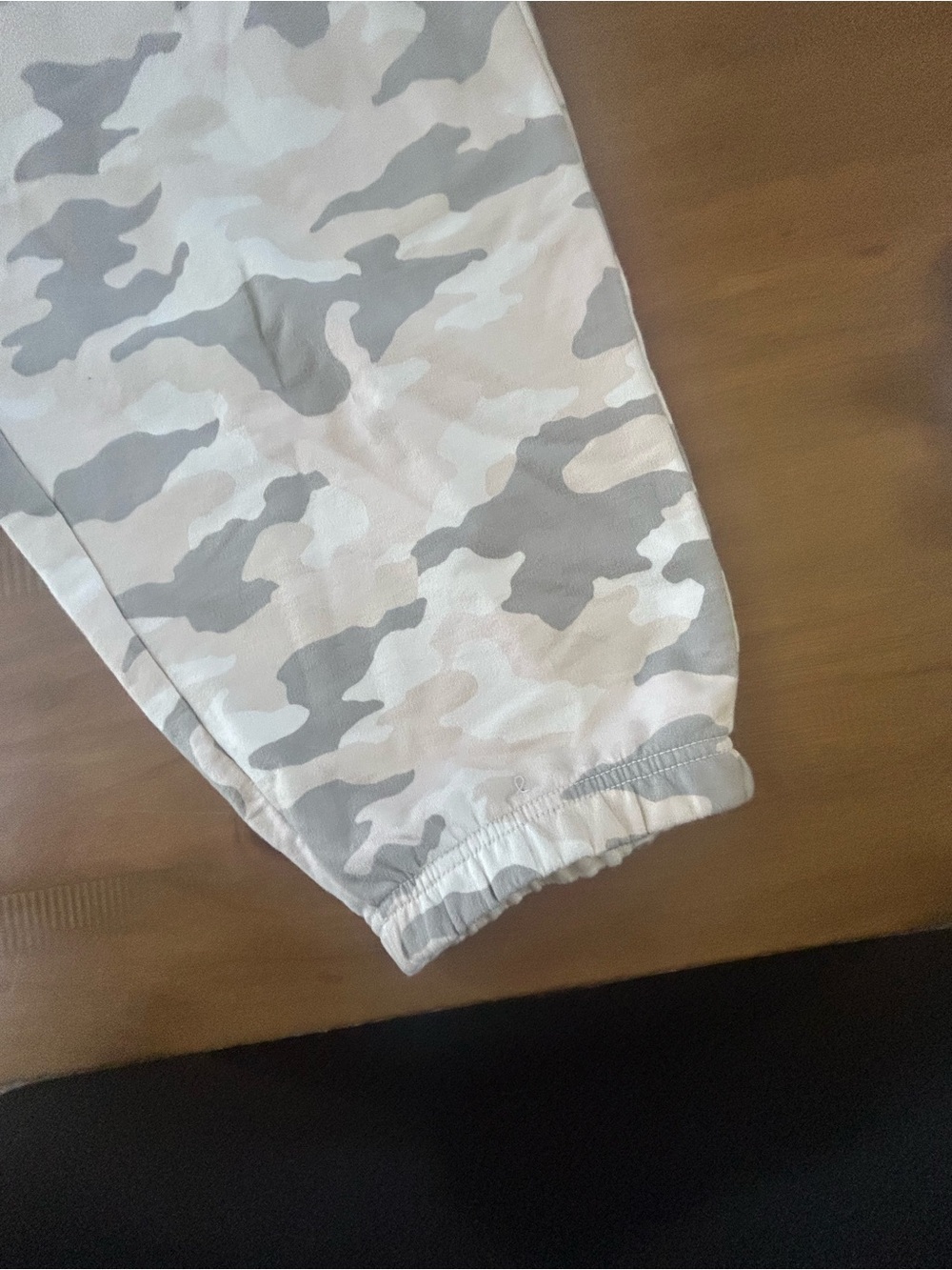NWT Aerie Camouflage Cream & Gray Sweatpants and sweatshirt - Picture 5 of 12